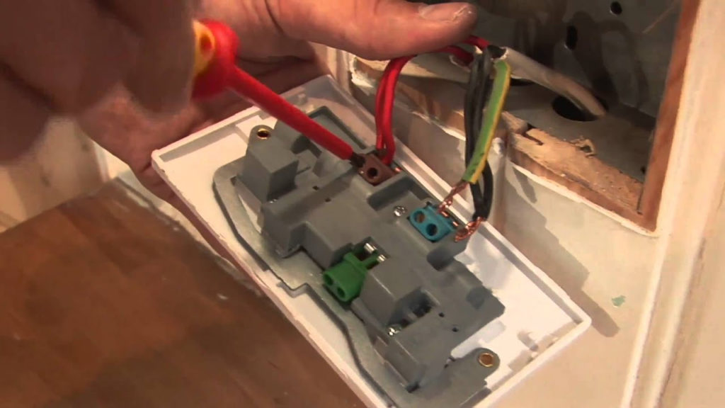 How To Wire Wall Sockets YouTube